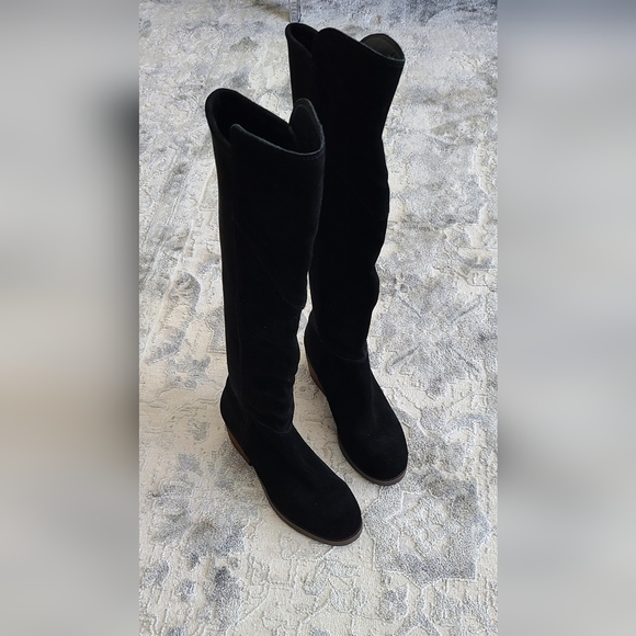 NWOT Lucky Brand black leather knee high boots. Size 7 - Picture 3 of 9